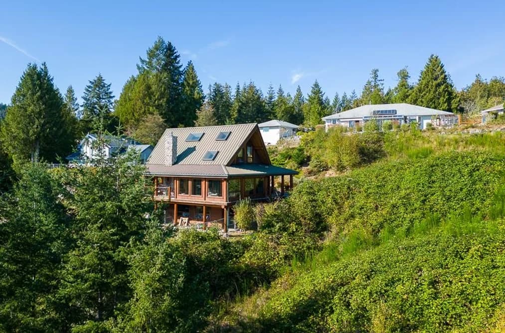 4701 HOTEL LAKE ROAD, Garden Bay, BC — Residential for Sale - Photo 2