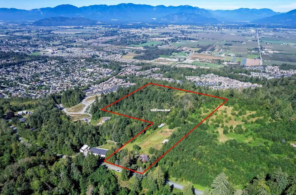 47015 EXTROM ROAD, Chilliwack, BC — Residential for Sale - Photo 2