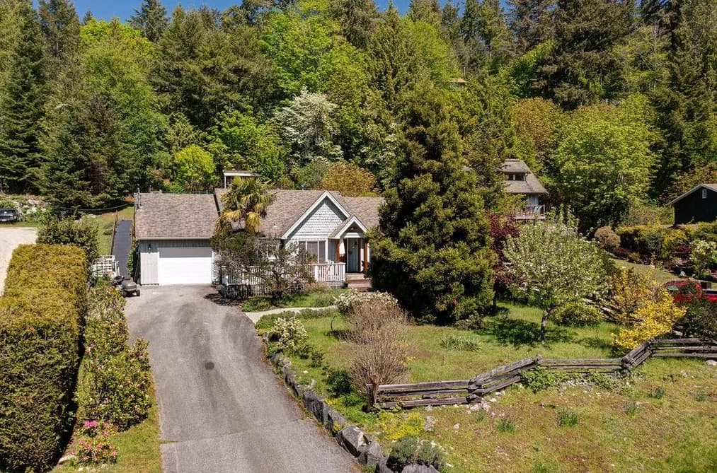 4717 SINCLAIR BAY ROAD, Pender Harbour, BC — Residential for Sale - Photo 2
