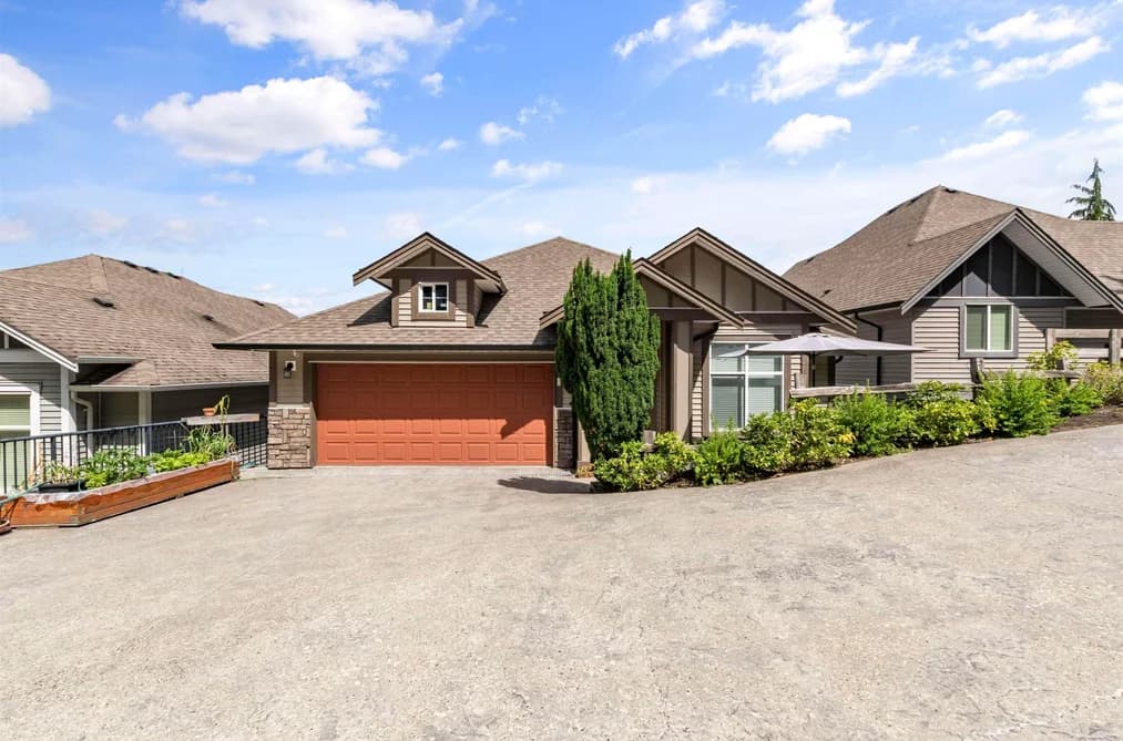 47278 SKYLINE DRIVE, Chilliwack, BC — Residential for Sale - Main Photo