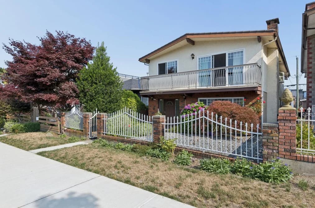 4729 FRANCES STREET, Burnaby, BC — Residential for Sale - Photo 2