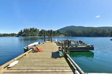 House for sale at 4737 Davis Road Madeira Park British Columbia - MLS: R3117539