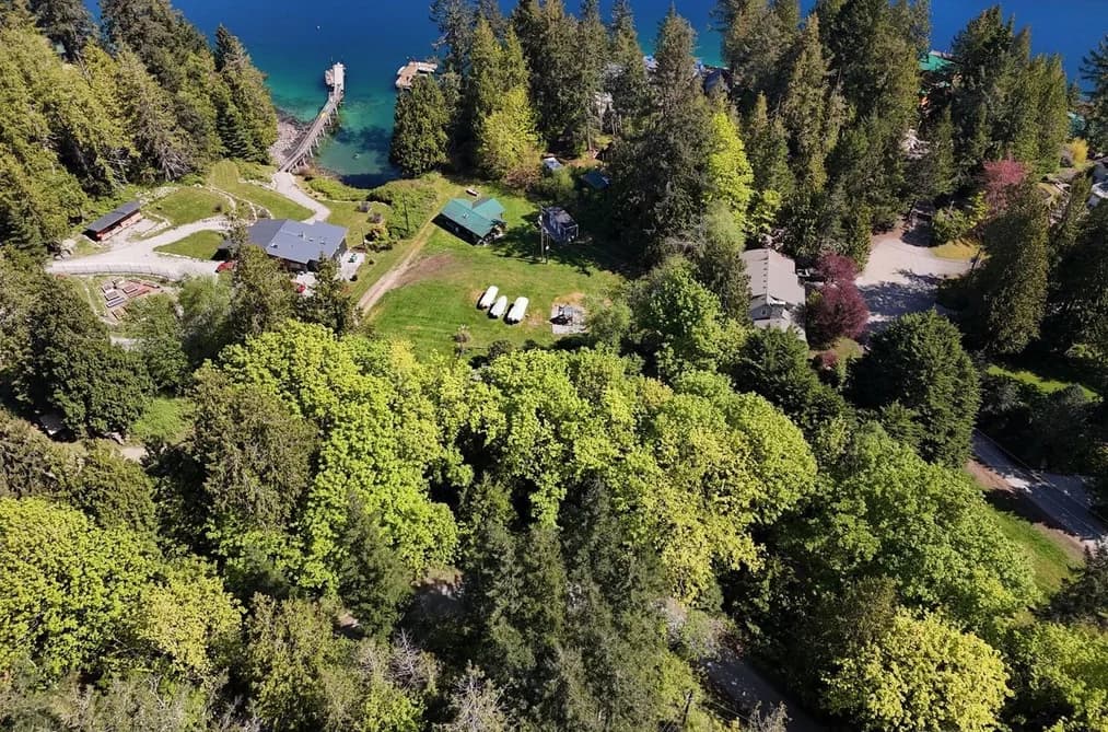 4737 DAVIS ROAD, Madeira Park, BC — Residential for Sale - Photo 2