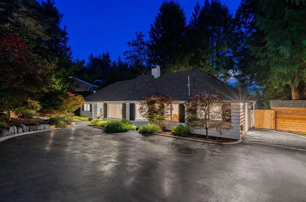 4740 RUTLAND ROAD, West Vancouver, BC — Residential for Sale - Main Photo