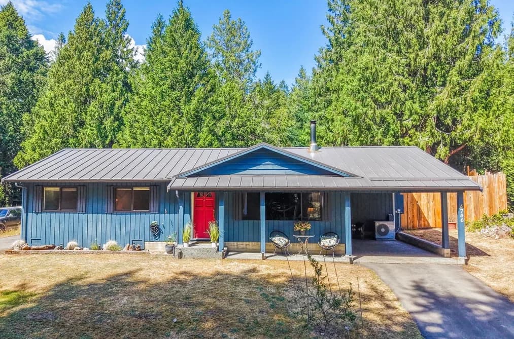 4746 BOSUN WAY, Pender Island, BC — Residential for Sale - Main Photo