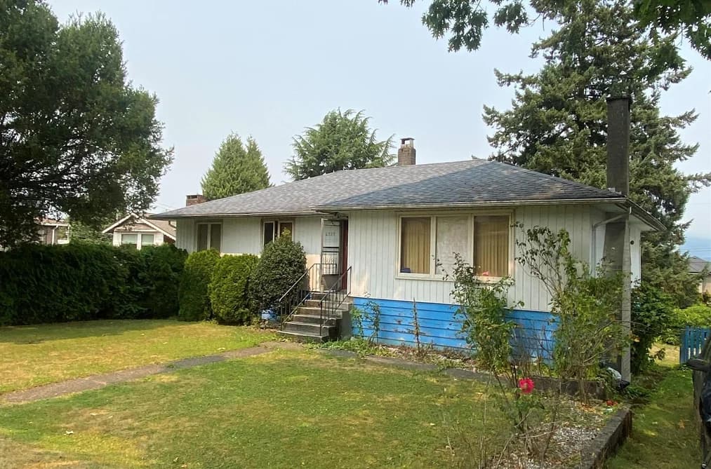 4757 BUXTON STREET, Burnaby, BC — Residential for Sale - Main Photo