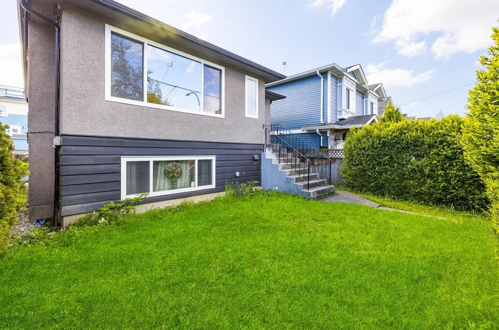 4766 GOTHARD STREET, Vancouver, BC — Residential for Sale - Photo 2