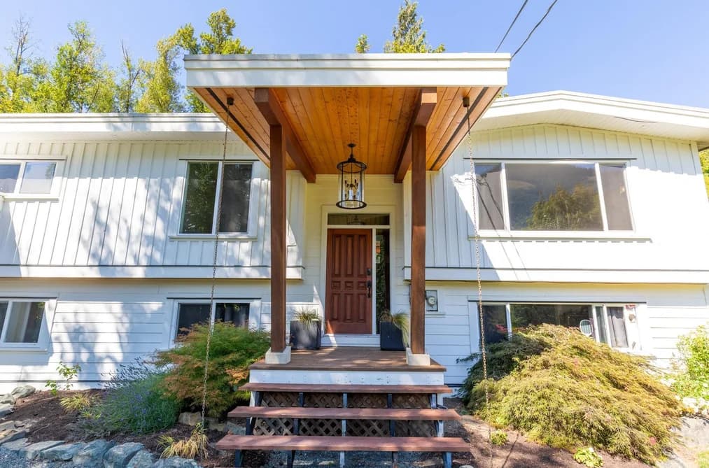 47913 HANSOM ROAD, Chilliwack, BC — Residential for Sale - Main Photo