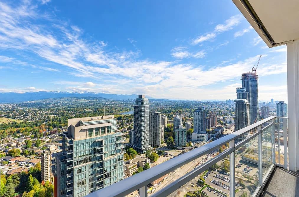 4809 4670 ASSEMBLY WAY, Burnaby, BC — Residential for Sale - Photo 2