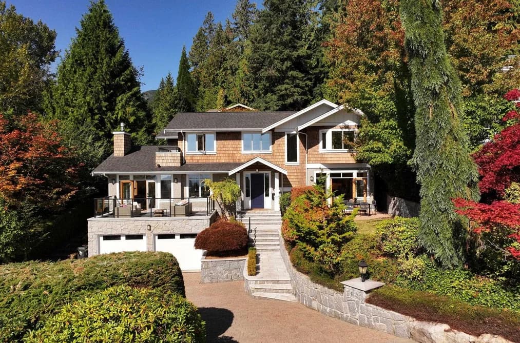 4812 SKYLINE DRIVE, North Vancouver, BC — Residential for Sale - Main Photo