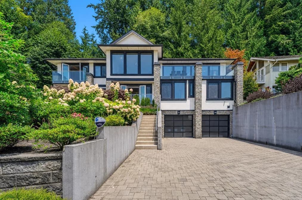 4816 SKYLINE DRIVE, North Vancouver, BC — Residential for Sale - Main Photo