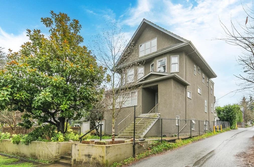 482 W 17TH AVENUE, Vancouver, BC — Residential for Sale - Main Photo