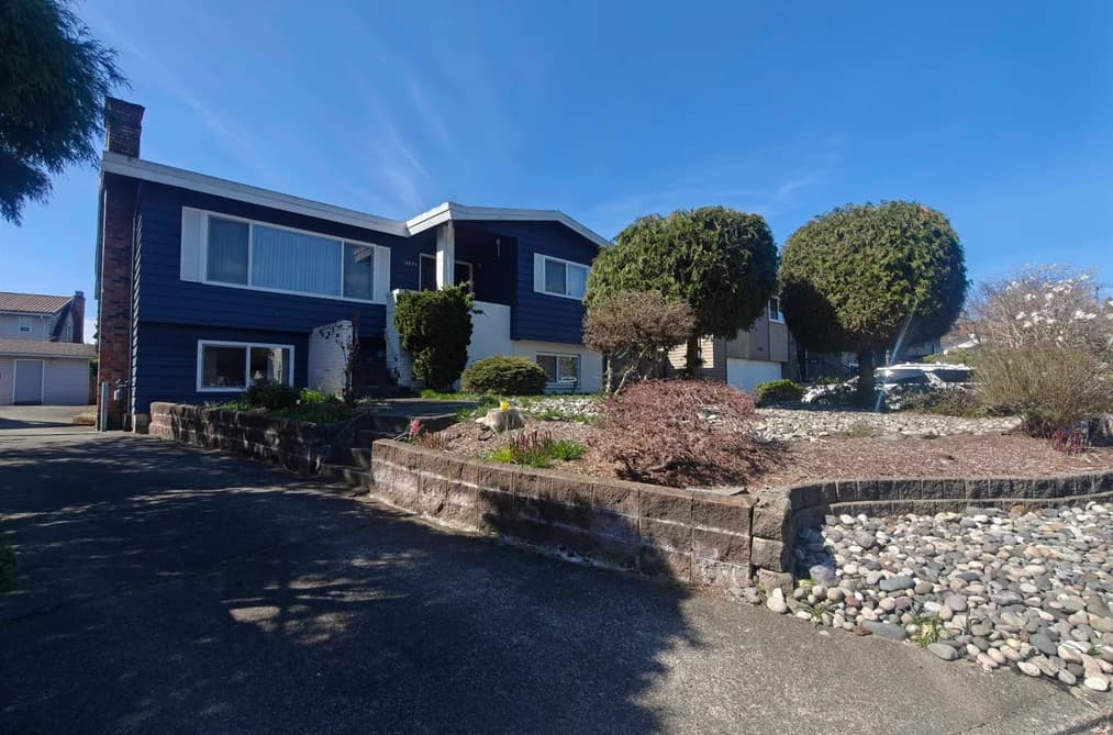 4829 COLBROOK COURT, Burnaby, BC — Residential for Sale - Photo 2
