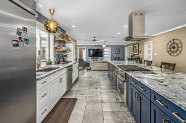 House for sale at 485 Naismith Avenue Harrison Hot Springs British Columbia - MLS: R3143885