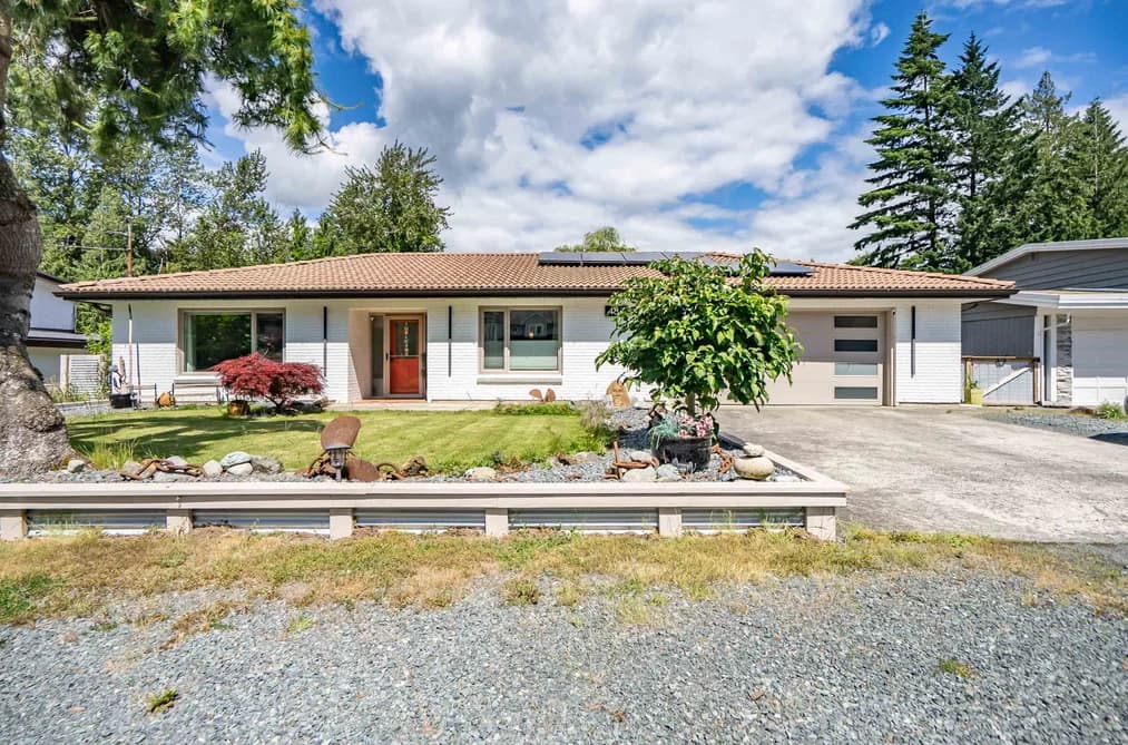 485 NAISMITH AVENUE, Harrison Hot Springs, BC — Residential for Sale - Photo 2