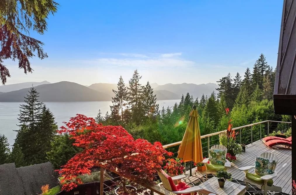 485 TIMBERTOP DRIVE, Lions Bay, BC — Residential for Sale - Main Photo