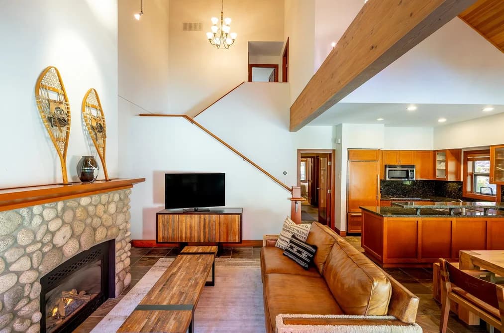 4855 CASABELLA CRESCENT, Whistler, BC — Residential for Sale - Photo 2