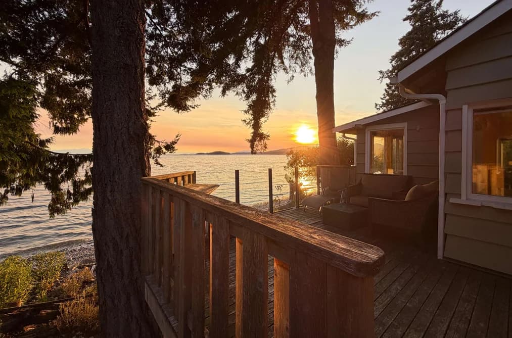 4861 SUNSHINE COAST HIGHWAY, Sechelt, BC — Residential for Sale - Main Photo