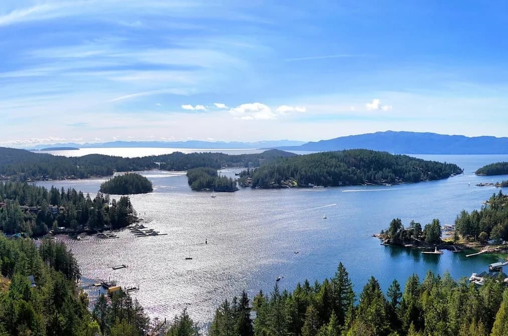 4862 HOTEL LAKE ROAD, Garden Bay, BC — Residential for Sale - Photo 2