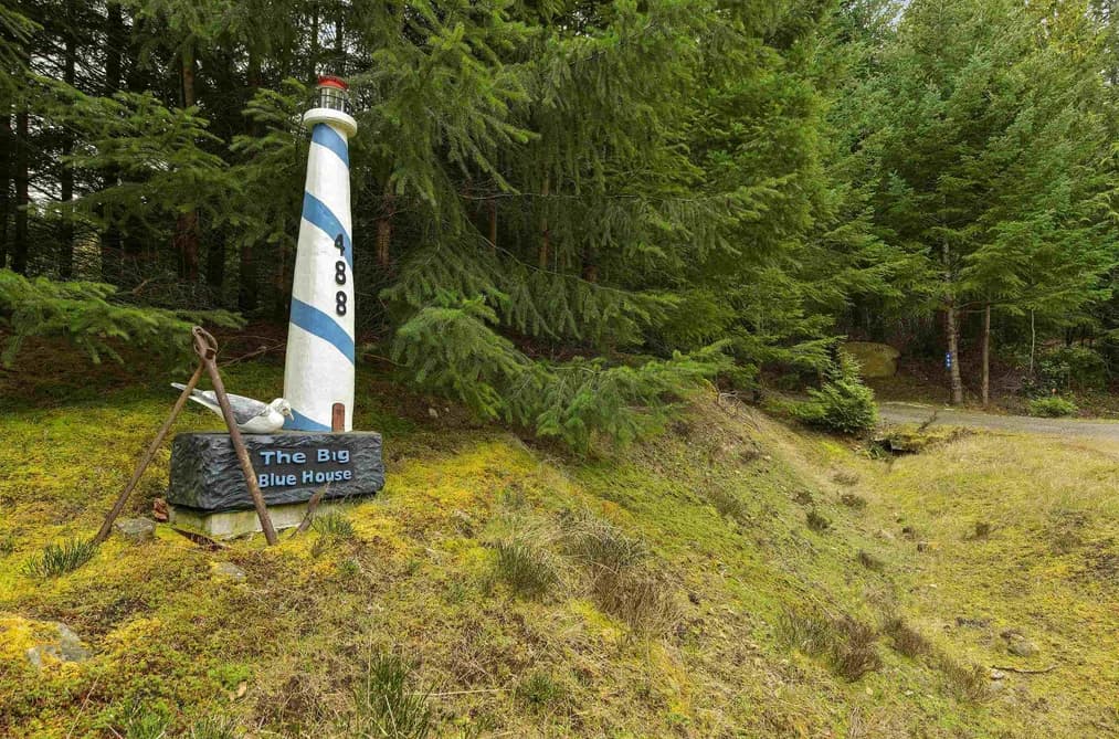 488 MCKERCHER ROAD, Mayne Island, BC — Residential for Sale - Photo 2