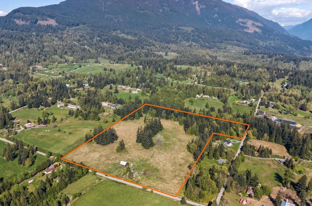4888 HALEY ROAD, Ryder Lake, BC — Residential for Sale - Photo 2
