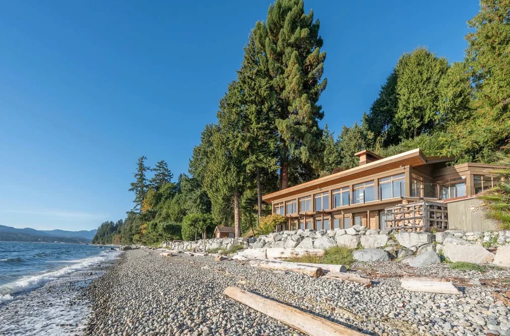 4893 SUNSHINE COAST HIGHWAY, Sechelt, BC — Residential for Sale - Main Photo