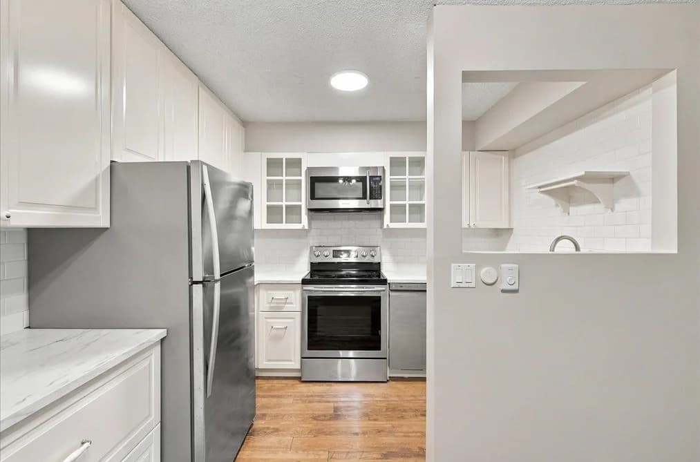 4904 47A AVENUE, Delta, BC — Residential for Sale - Photo 2