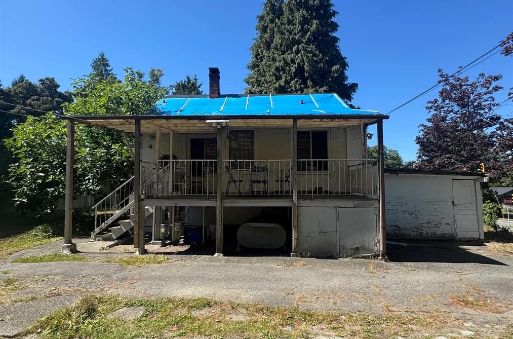 4910 WILLINGDON AVENUE, Burnaby, BC — Residential for Sale - Photo 2
