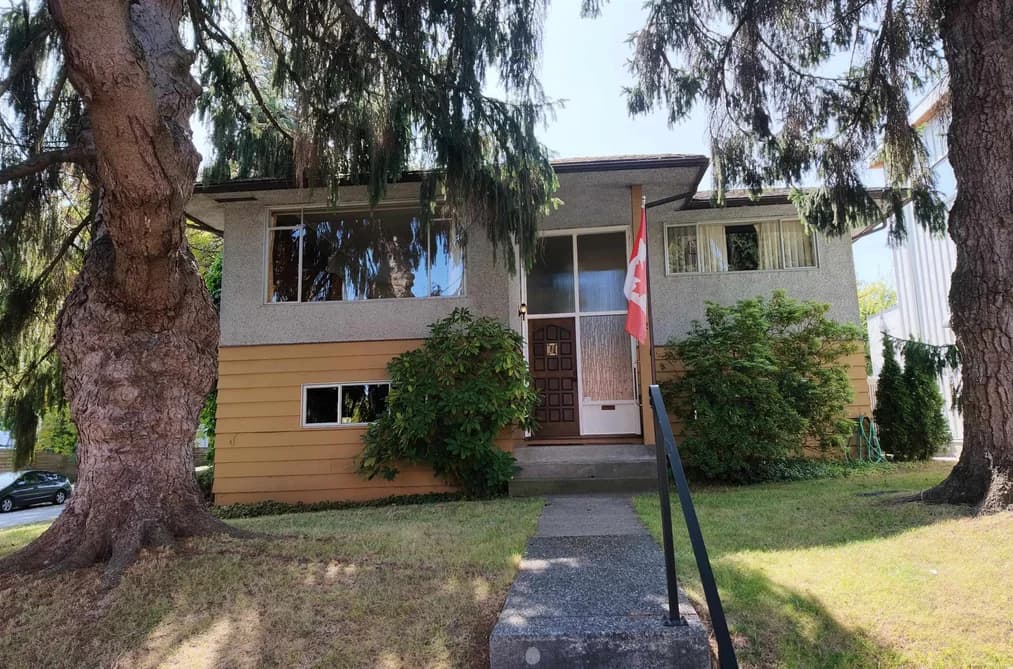492 AUBREY PLACE, Vancouver, BC — Residential for Sale - Main Photo