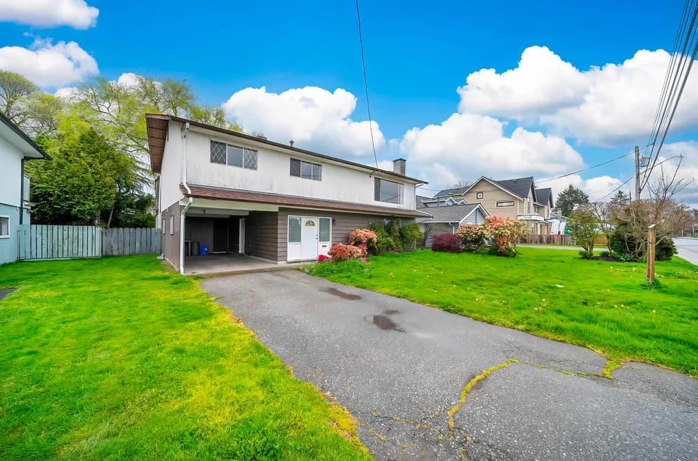4933 44 AVENUE, Delta, BC — Residential for Sale - Photo 2