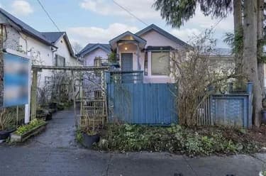 House for sale at 4940 Killarney Street Vancouver British Columbia - MLS: R3045627