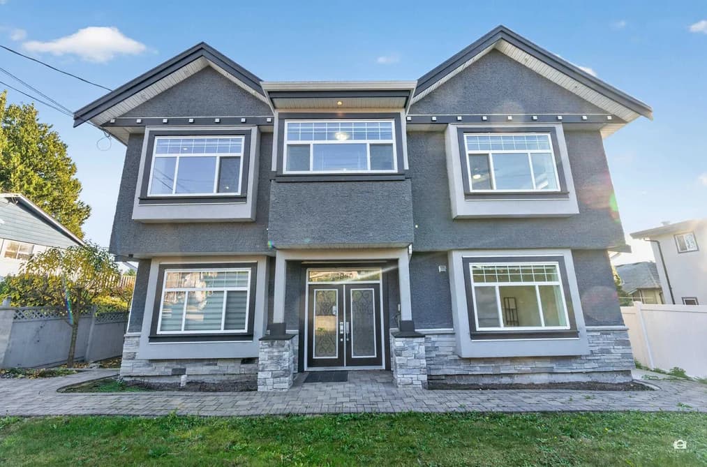 4940 Rumble Street, Burnaby, BC - MLS: R3180070 - Photo 1 4940 Rumble Street, Burnaby, BC - MLS: R3180070 - Photo 1