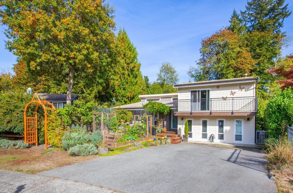 4958 198B STREET, Langley, BC — Residential for Sale - Photo 2