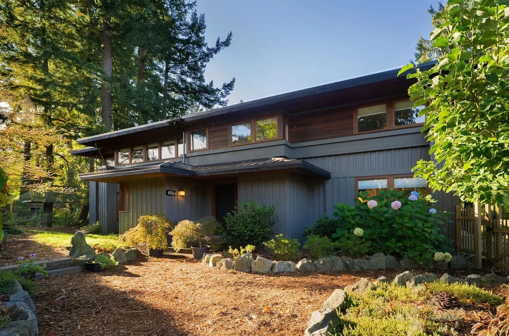 496 MELMORE ROAD, Bowen Island, BC — Residential for Sale - Main Photo