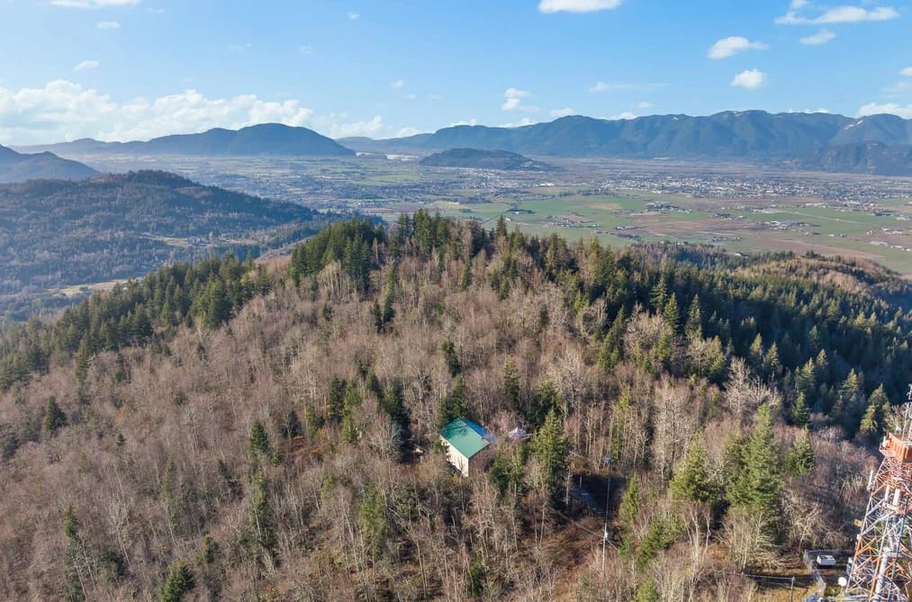 49780 LOOKOUT ROAD, Chilliwack, BC — Residential for Sale - Photo 2