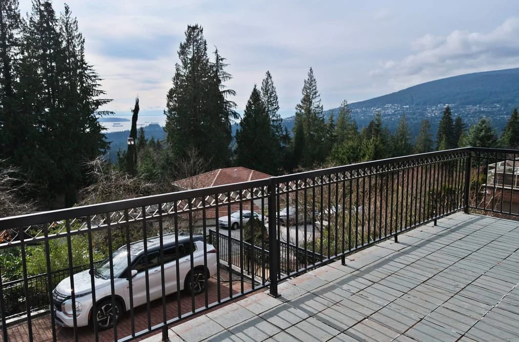 4989 CHALET PLACE, North Vancouver, BC — Residential for Sale - Photo 2