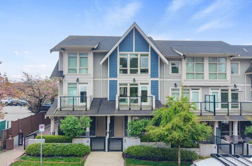 5 115 W QUEENS ROAD, North Vancouver, BC — Residential for Sale - Main Photo
