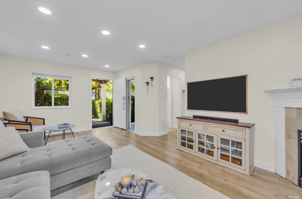 5 1233 W 16TH STREET, North Vancouver, BC — Residential for Sale - Photo 2