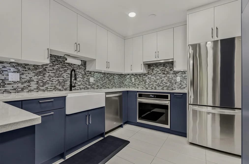 5 13918 58 AVENUE, Surrey, BC — Residential for Sale - Photo 2