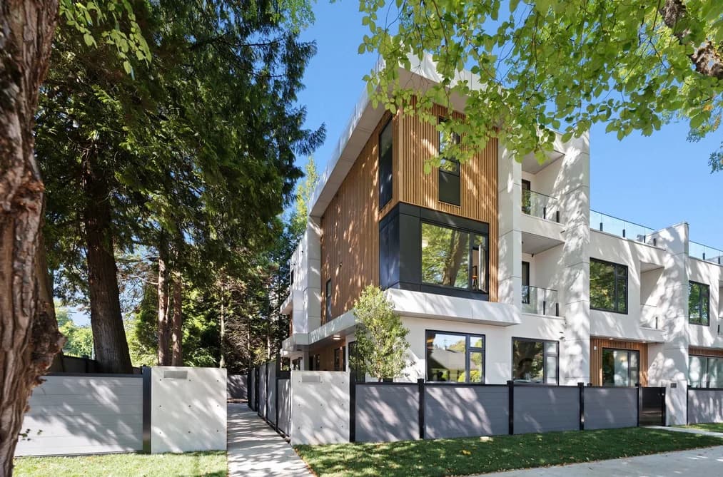5 1491 DEVONSHIRE CRESCENT, Vancouver, BC — Residential for Sale - Main Photo