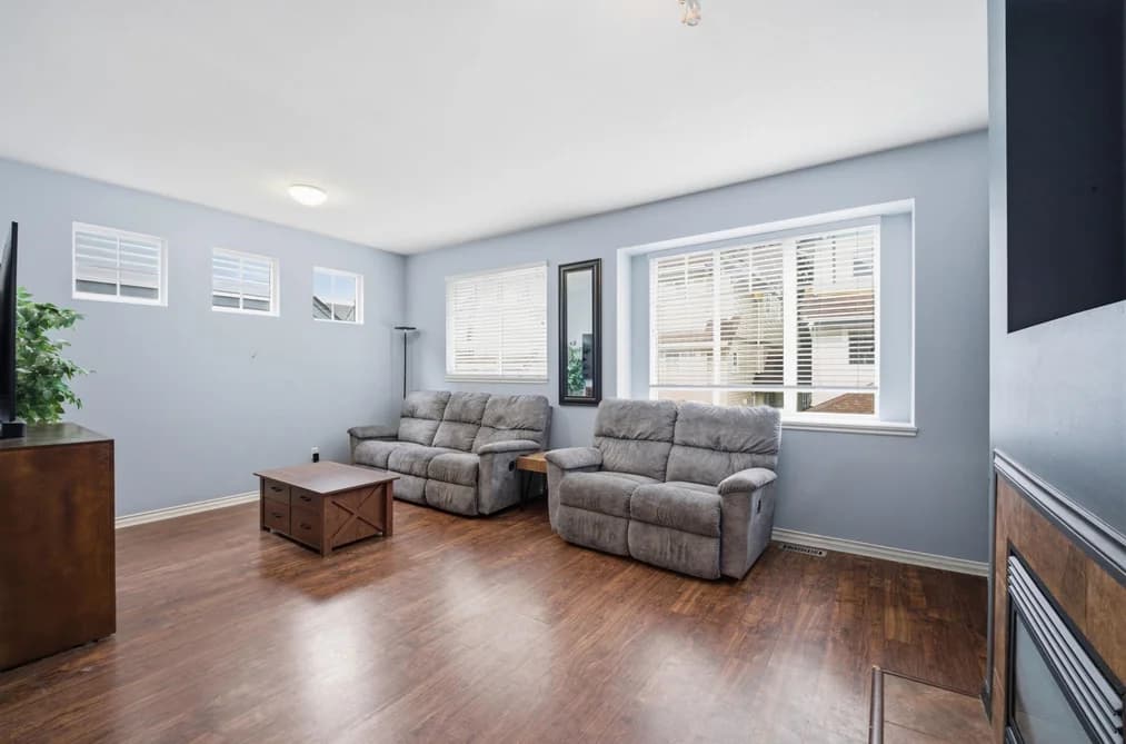 5 20582 67 AVENUE, Langley, BC — Residential for Sale - Photo 2