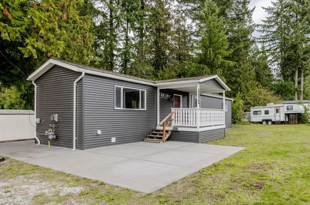 5 23205 CALVIN CRESCENT, Maple Ridge, BC — Residential for Sale - Photo 2