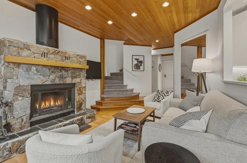 5 4201 SUNSHINE PLACE, Whistler, BC — Residential for Sale - Photo 2