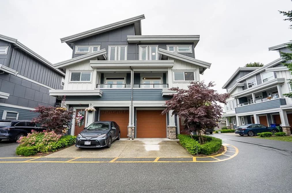 5 46545 BROOKS AVENUE, Chilliwack, BC — Residential for Sale - Main Photo
