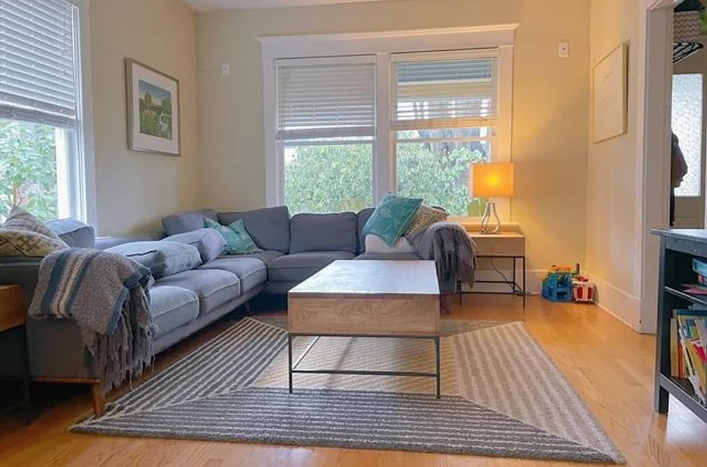 50 E 40 AVENUE, Vancouver BC V5W 1L4 - Photo 1