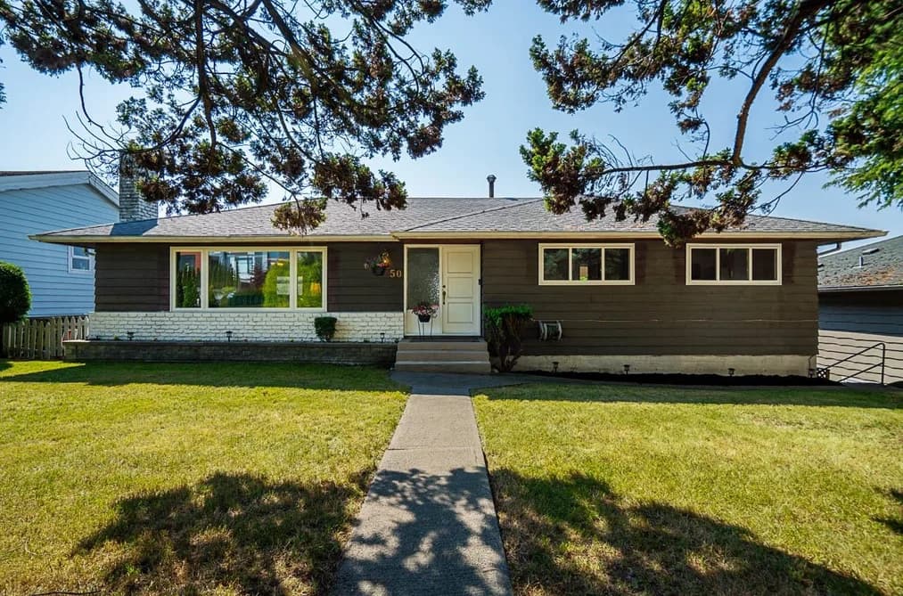50 E 10TH AVENUE, New Westminster, BC — Residential for Sale - Main Photo