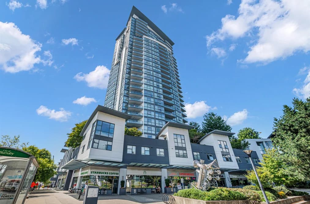 501 2225 HOLDOM AVENUE, Burnaby, BC — Residential for Sale - Photo 2