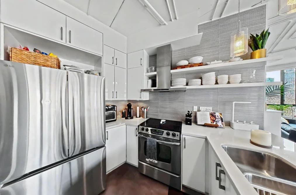 501 28 POWELL STREET, Vancouver, BC — Residential for Sale - Main Photo