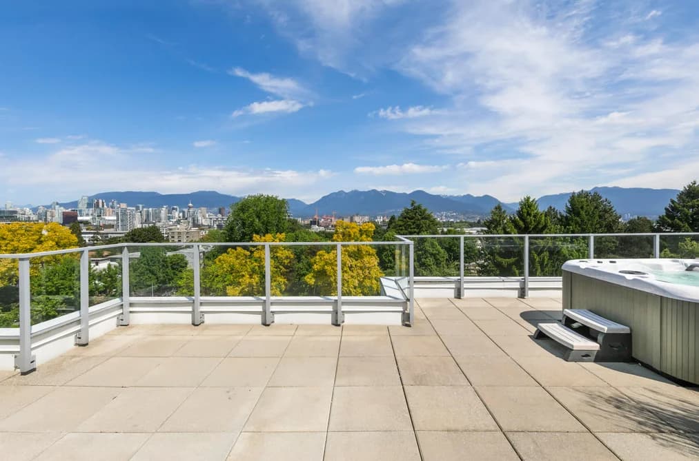 501 379 E BROADWAY, Vancouver, BC — Residential for Sale - Main Photo