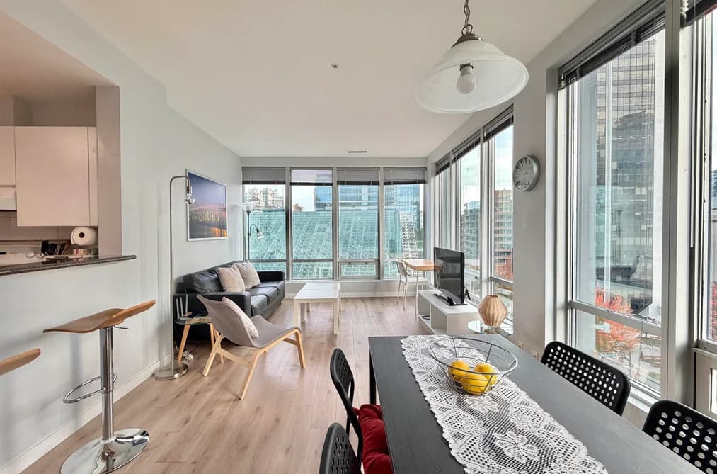 501 989 NELSON STREET, Vancouver BC V6Z 2S1 - Photo 1